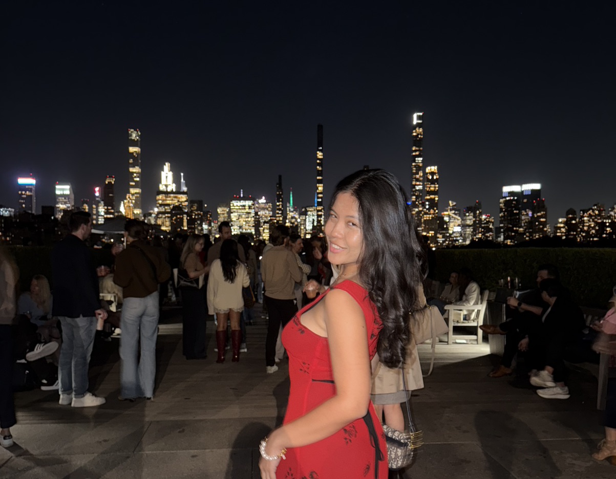 Tiffany, RMH dating profile reviewer