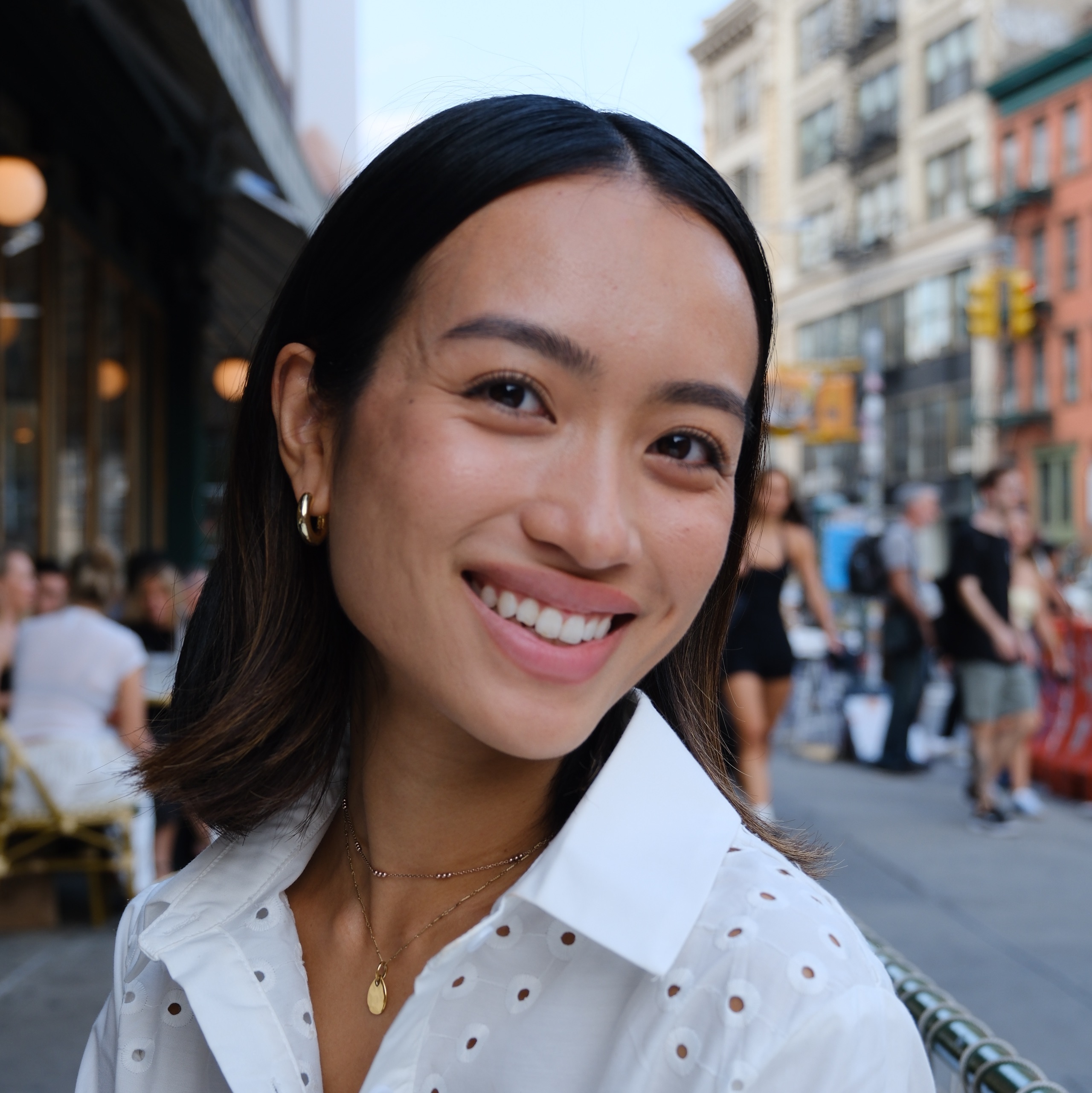 Shiny, RMH dating profile reviewer